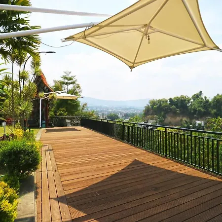 Villa Gardenia Bandung-3